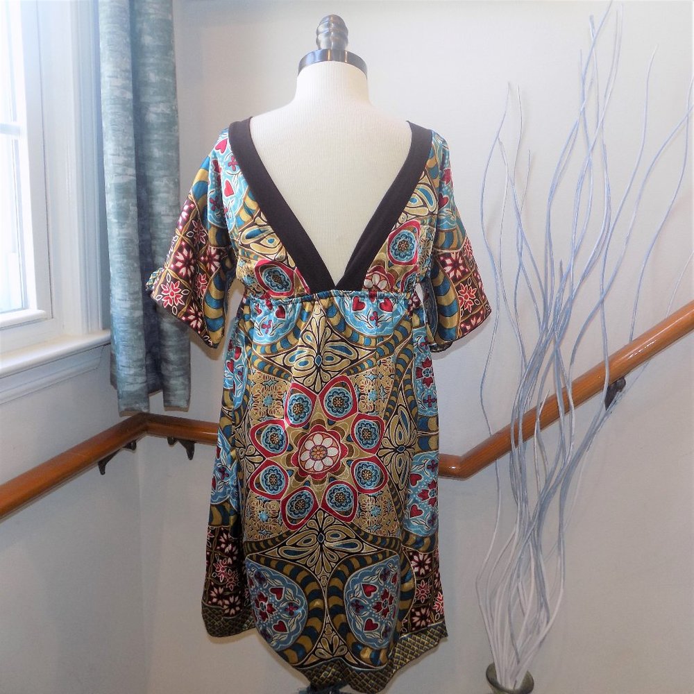 NWT FLAMINGO BoHo Dress Brown V Neckline Size Small Floral Abstract